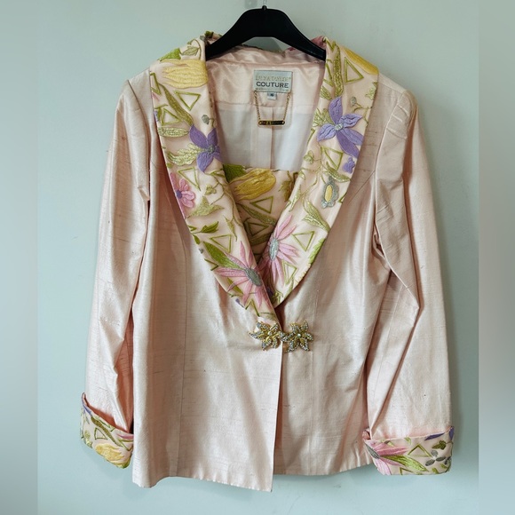 Beautiful Vintage Blazer By Lily & Taylor COUTURE Embroidered Organza Accents 16 - Picture 1 of 7